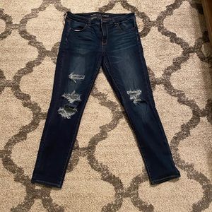 American Eagle distressed jeggings